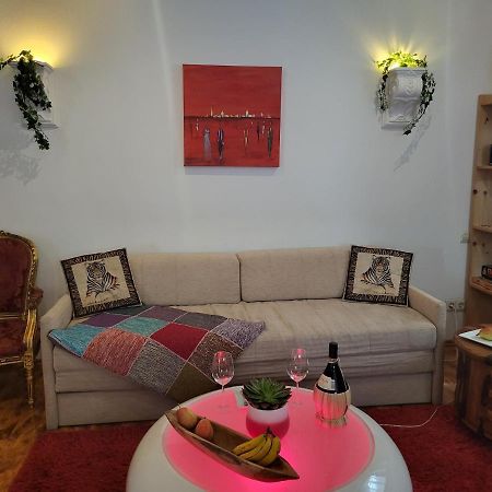 Ferienwohnung Fuer 4 Personen Mit Schnellem Wlan, Glasfaser, Tv Paket Beilstein  Exterior foto