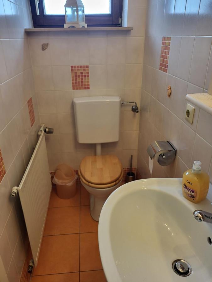 Ferienwohnung Fuer 4 Personen Mit Schnellem Wlan, Glasfaser, Tv Paket Beilstein  Exterior foto